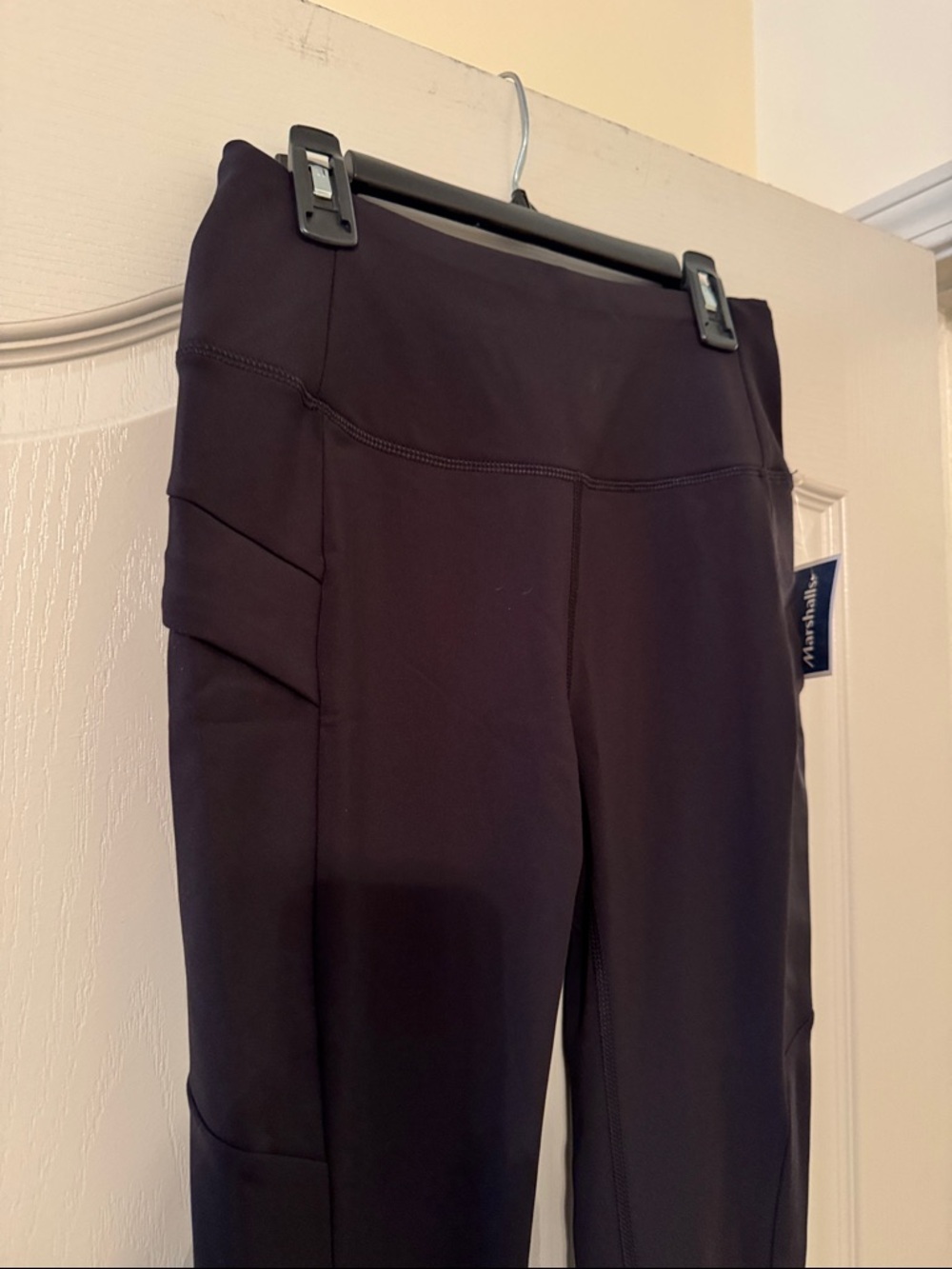 Avalanche Black High-Rise Leggings with Side Panels - Picture 2 of 6